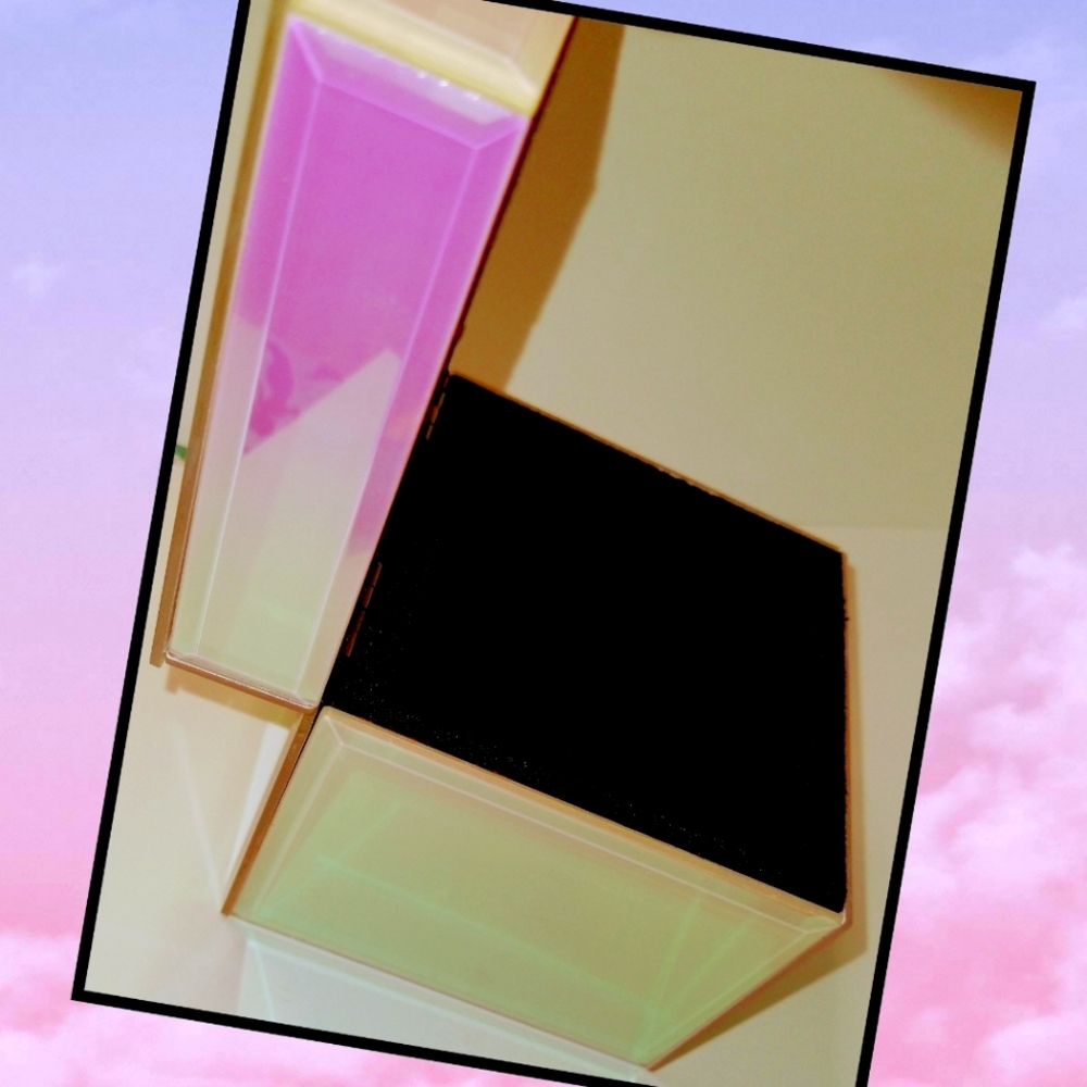 Beautiful Pink Glass Jewelry box holographic